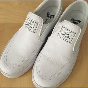 BARLEY WORN Nike Janoski SB Zoom slip on sneakers